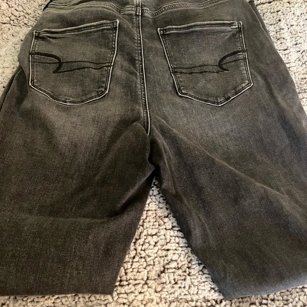 American Eagle Outfitters stylish distressed
